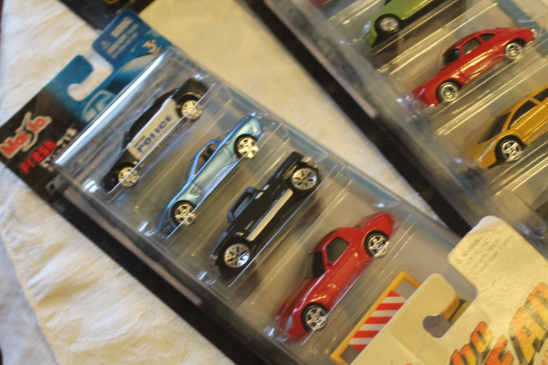 Illustration for article titled Enormous Die-Cast Collection - Box 8 - Maisto